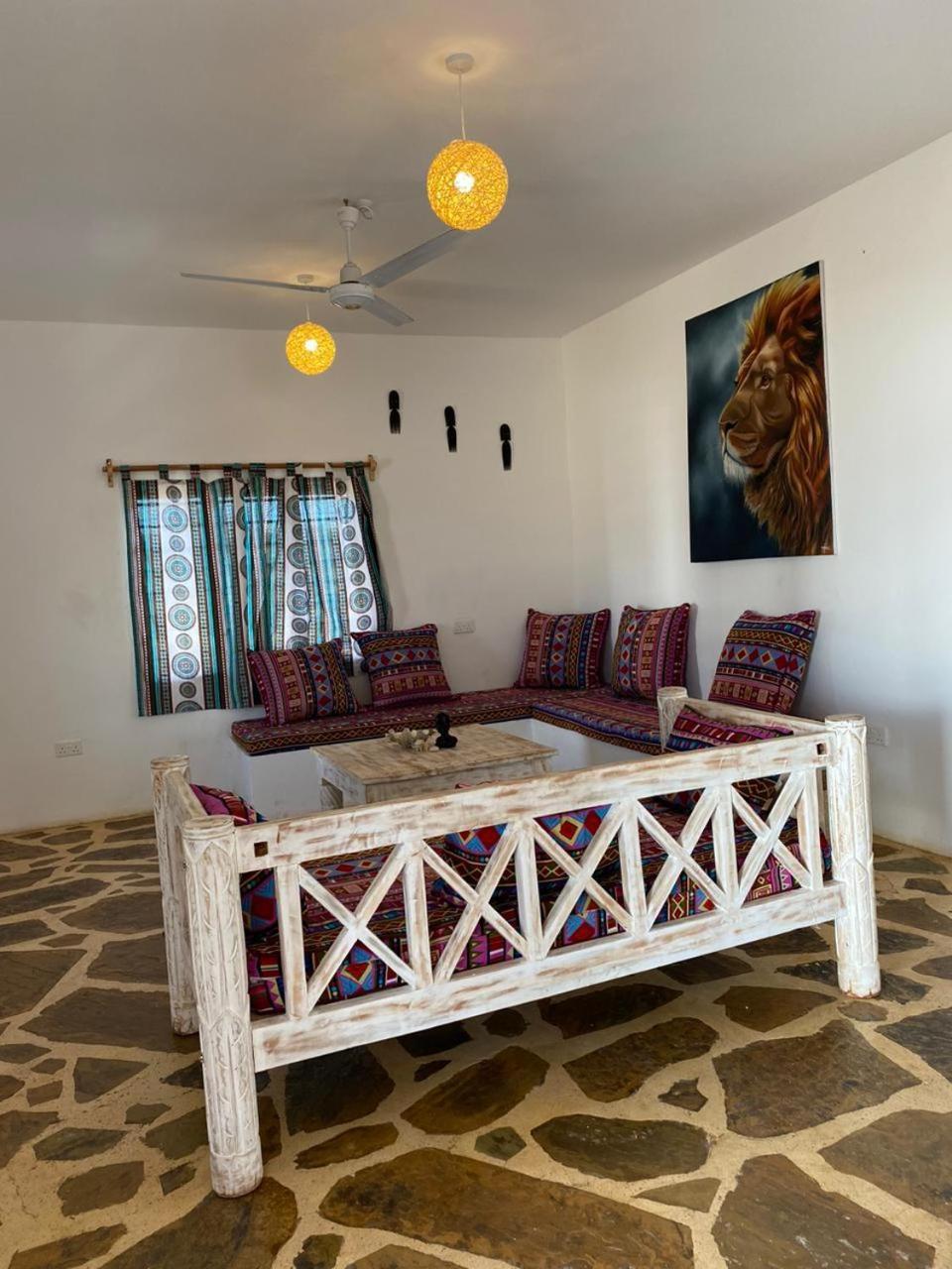 Red Land House Bed & Breakfast Watamu Exterior foto