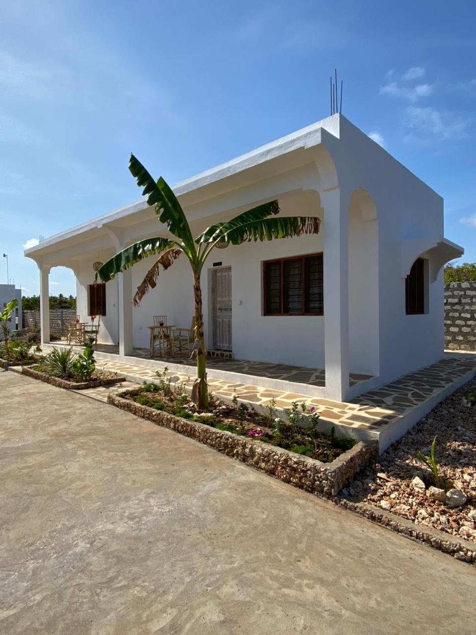 Red Land House Bed & Breakfast Watamu Exterior foto