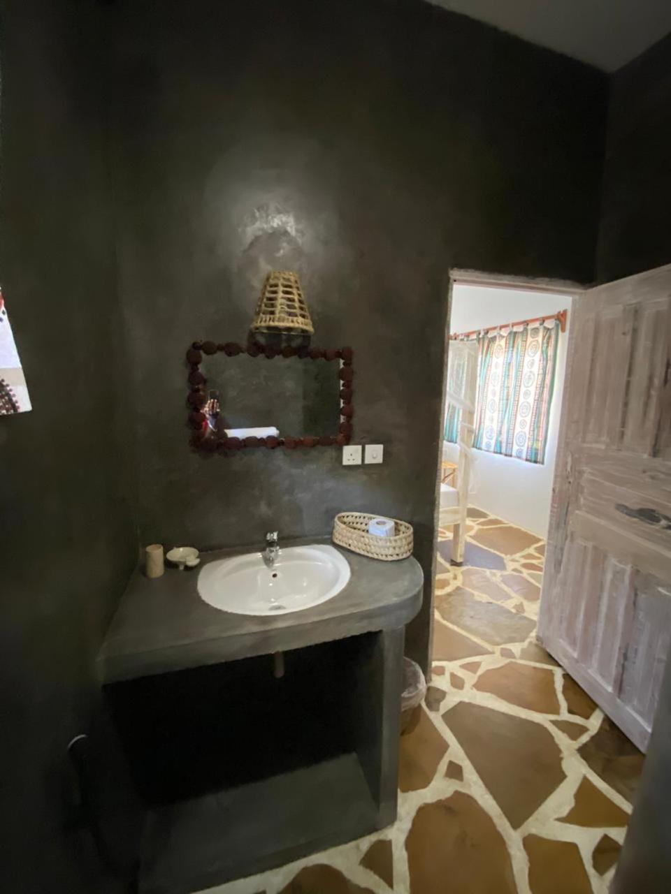 Red Land House Bed & Breakfast Watamu Exterior foto