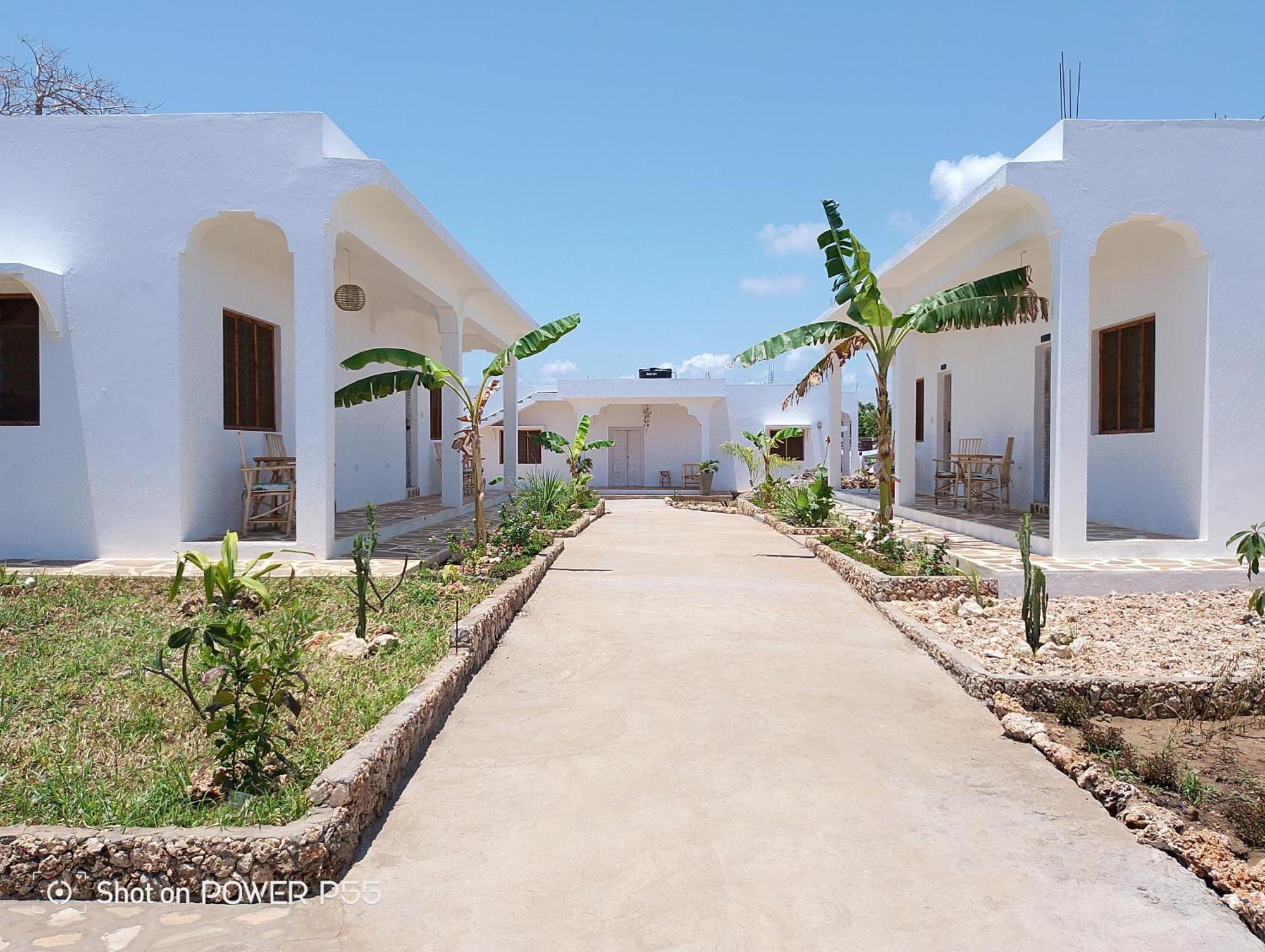 Red Land House Bed & Breakfast Watamu Exterior foto